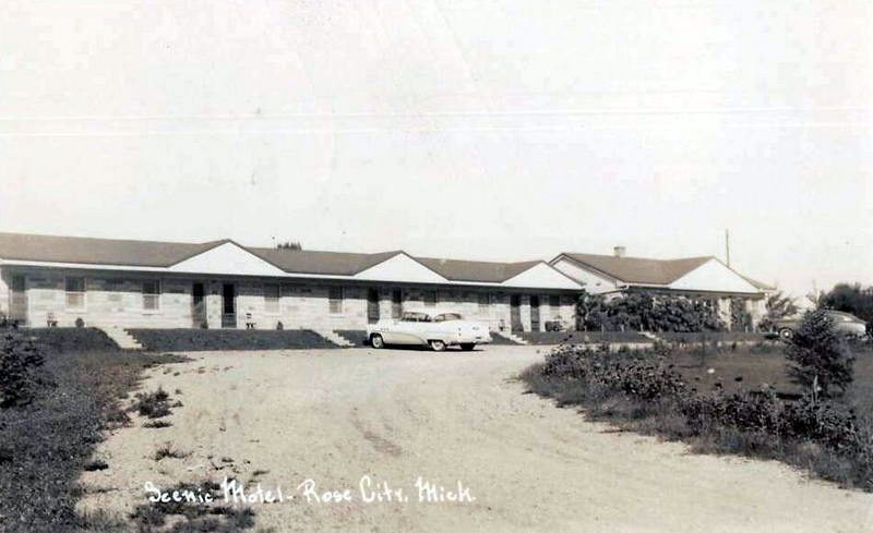 Scenic Motel - Vintage Postcard (newer photo)